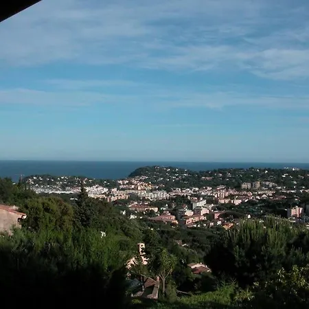 Appartement Rez De Jardin Dans Villa Vue Mer Cavalaire-sur-Mer Exterior photo
