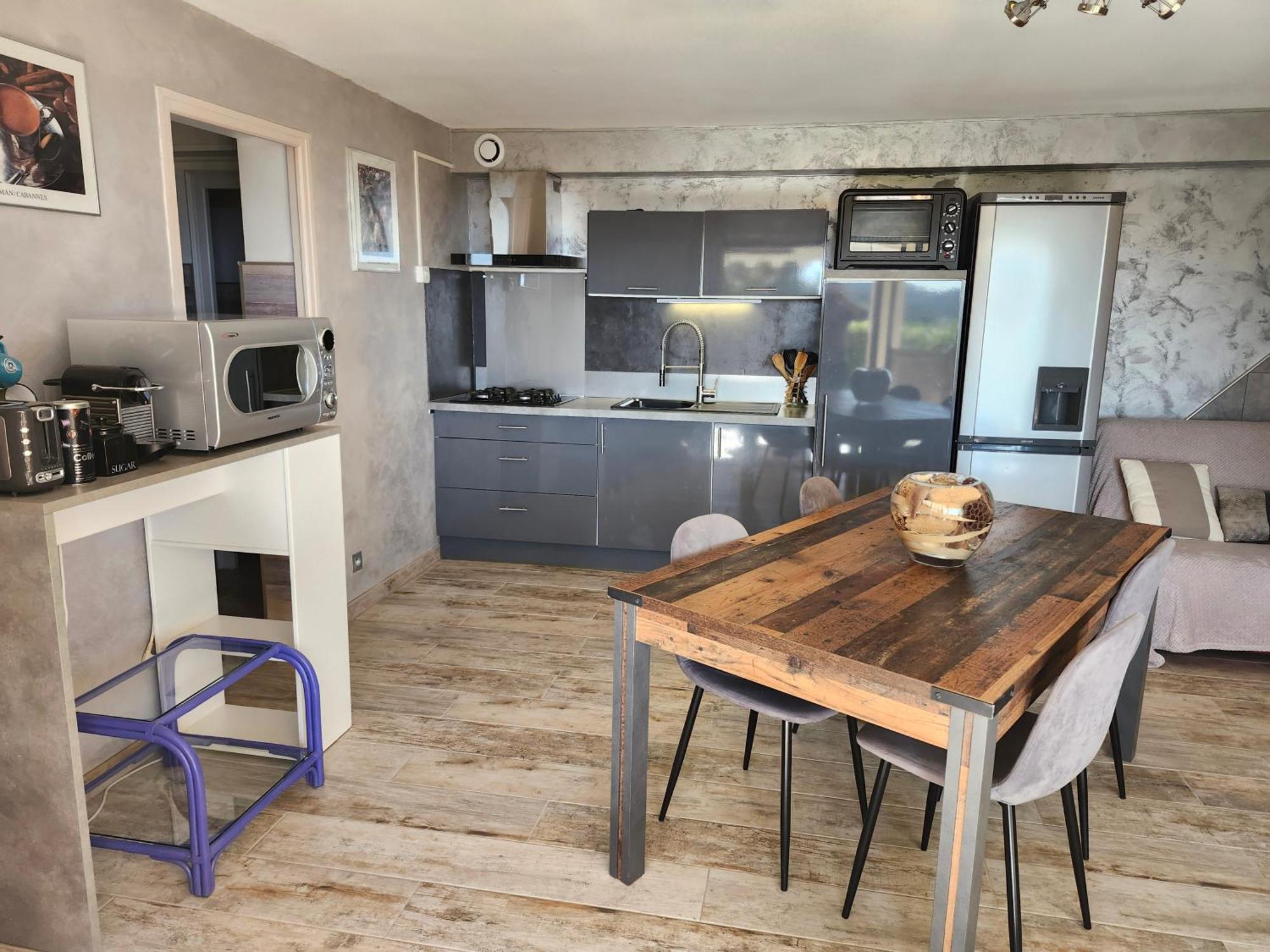 Rez De Jardin Dans Vue Apartment *